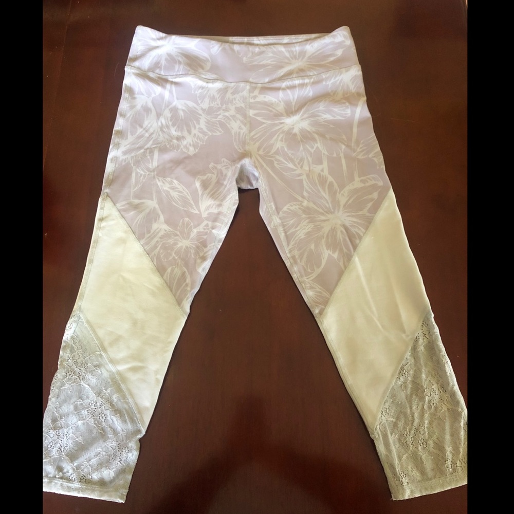 Fabletics Running Capri Leggings
